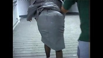 Play It's a trap! Woman brutalized by two bad guys!