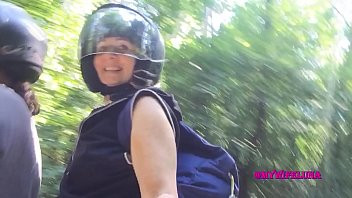 Play Ride in motion with a slut who gets her ass screwed