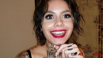 Play Genevieve Sinn fucked after getting a face tattoo