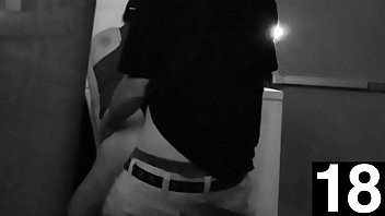 Play Guy lasts 34 seconds fucking my pussy