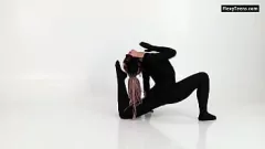 Play Lola Kauchuk's Flexi Latex Gymnastics