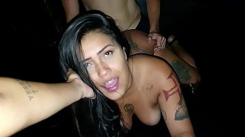 Play A gostosa Bettina Alvarenga fodeu com Jr Doidera na cabine da festa de swing pra Lua Doidera gravar - Trailler - Video Completo no Xvideos RED