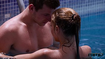 Play Baby girl loves fuck in the pool
