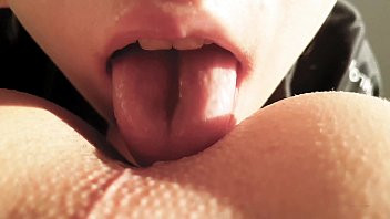 Play British olympic team girl, do rimming to her trainer and takes pee !